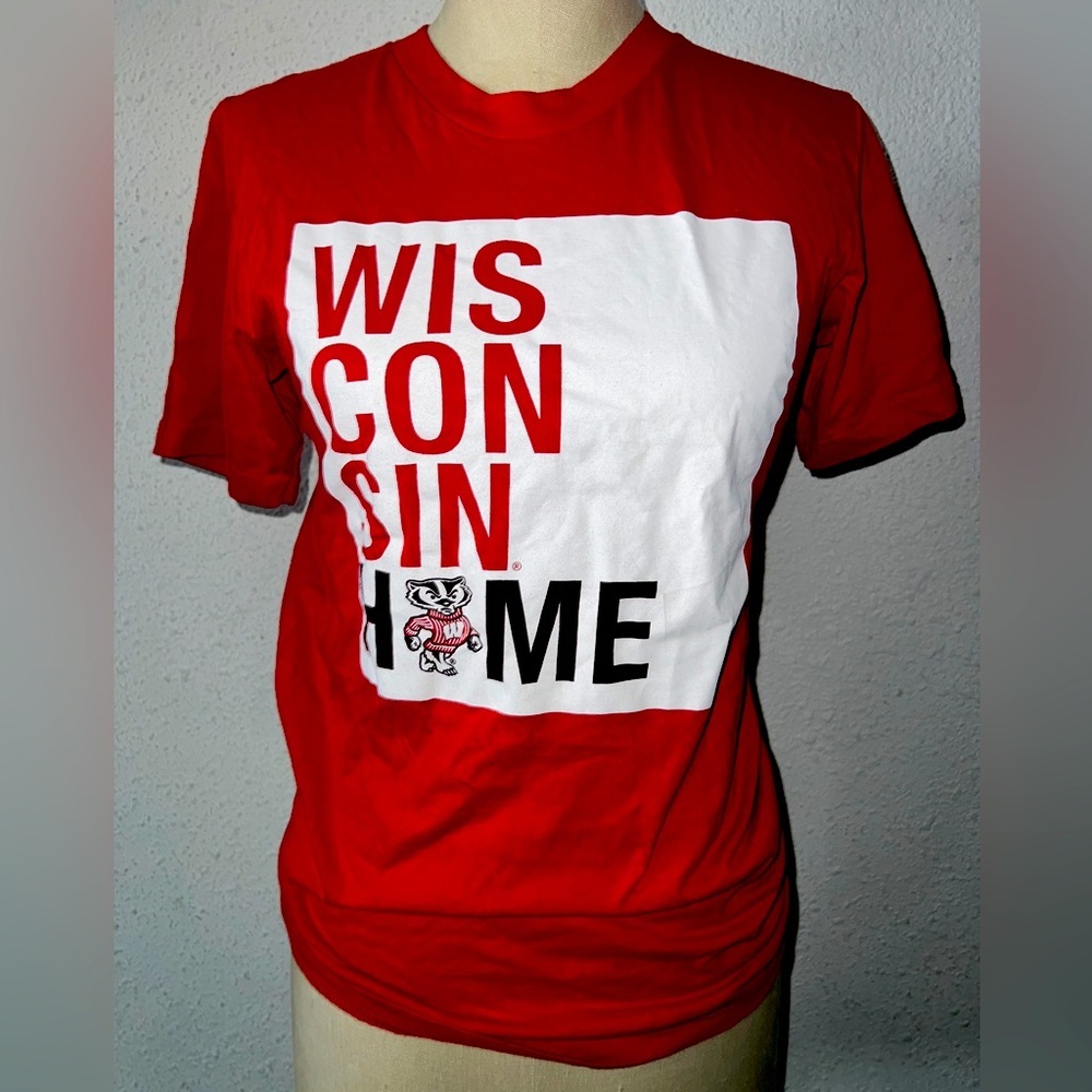 Wisconsin Badger Women “Wisconsin Home” T-Shirt | Size S | Red | White |